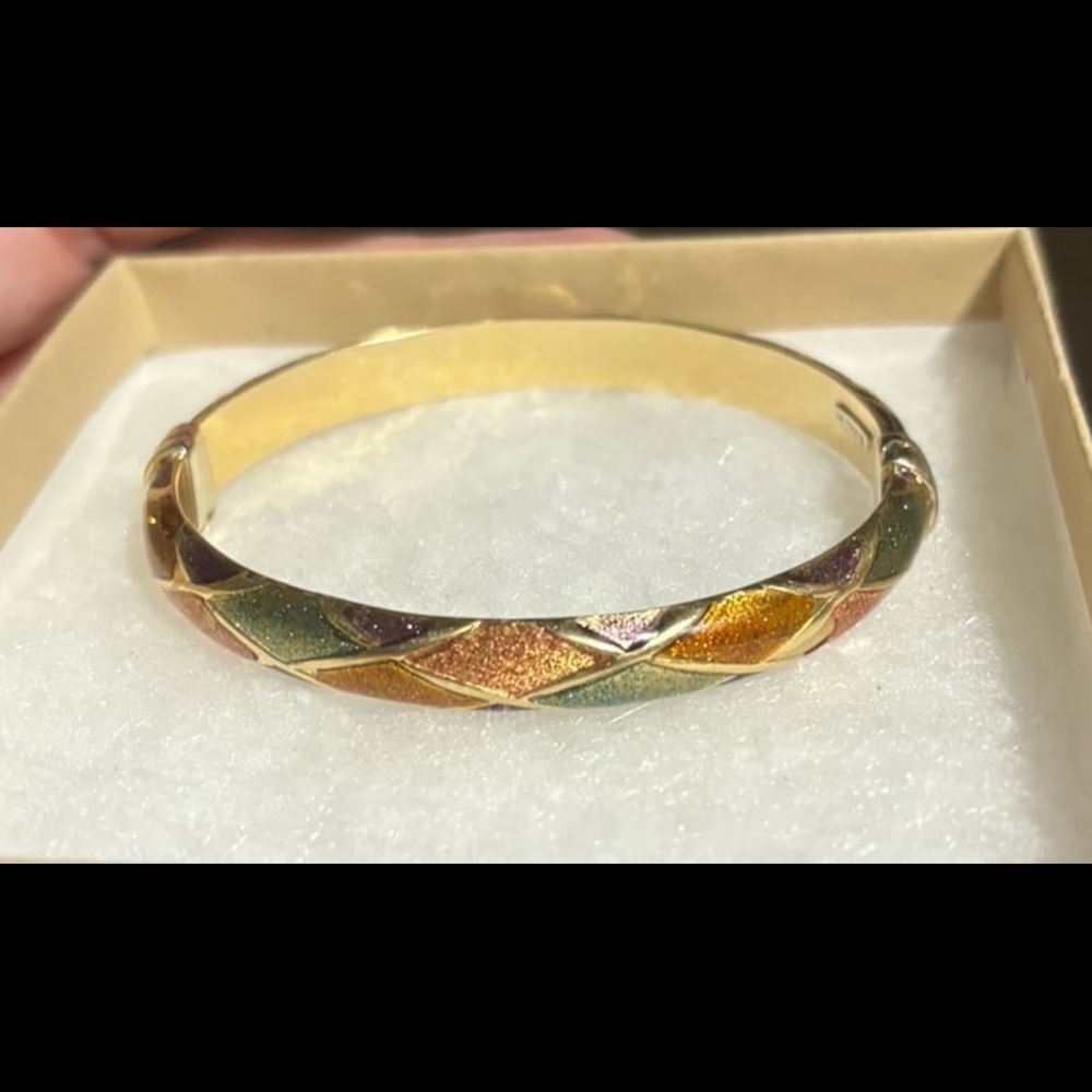 14k gold checkered enamel bangle bracelet